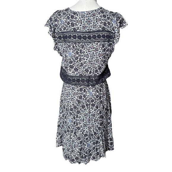 American Eagle Blue White Floral Dress Beach Cover w/Lace Tassel Waist Tie Sz M - Picture 7 of 9